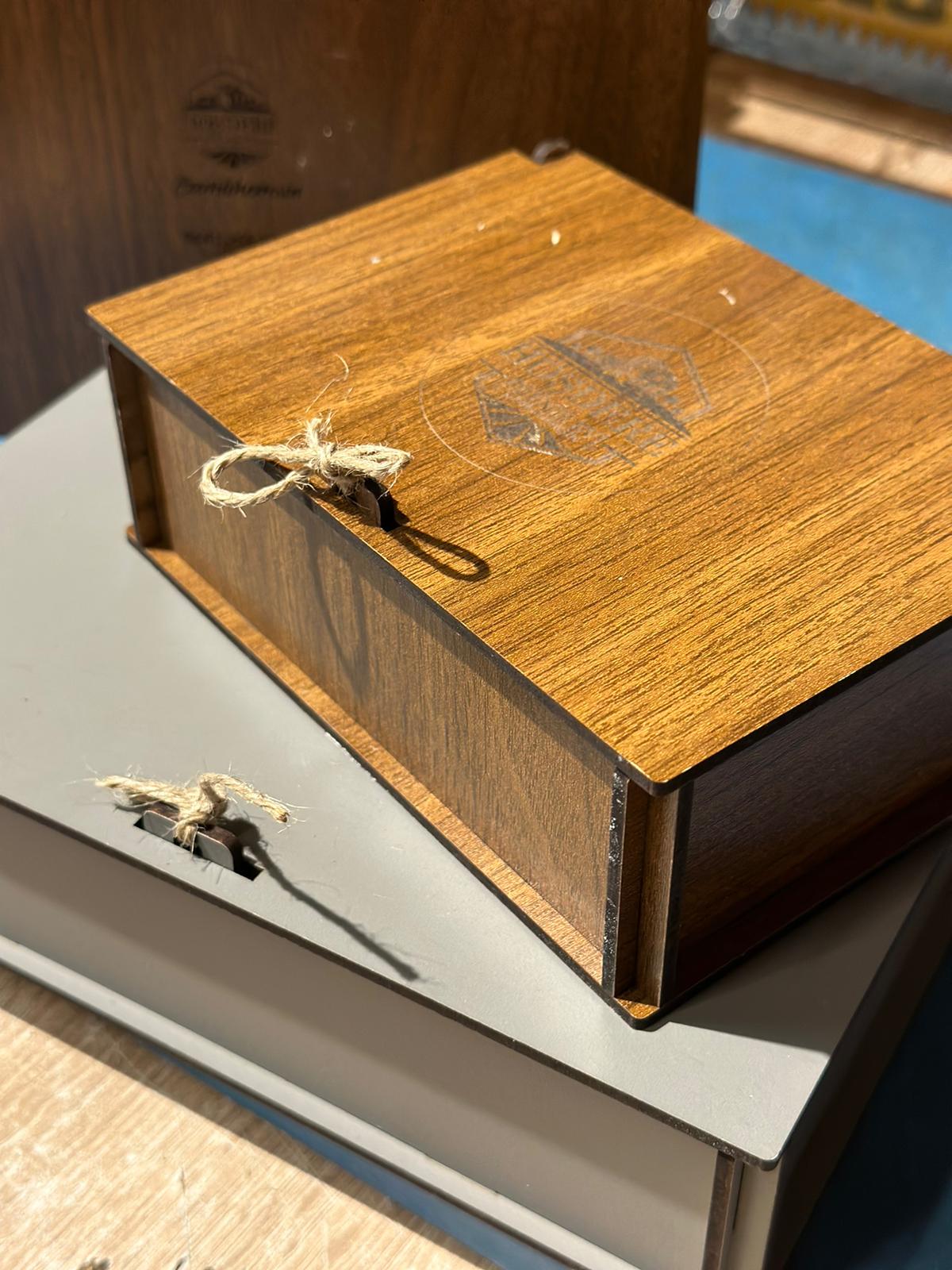 HEDİYELİK MUHLAMA SETİ ÖZEL AHŞAP KUTULU (2 KİŞİLİK) HEDİYELİK MUHLAMA SETİ ÖZEL AHŞAP KUTULU (2 KİŞİLİK)