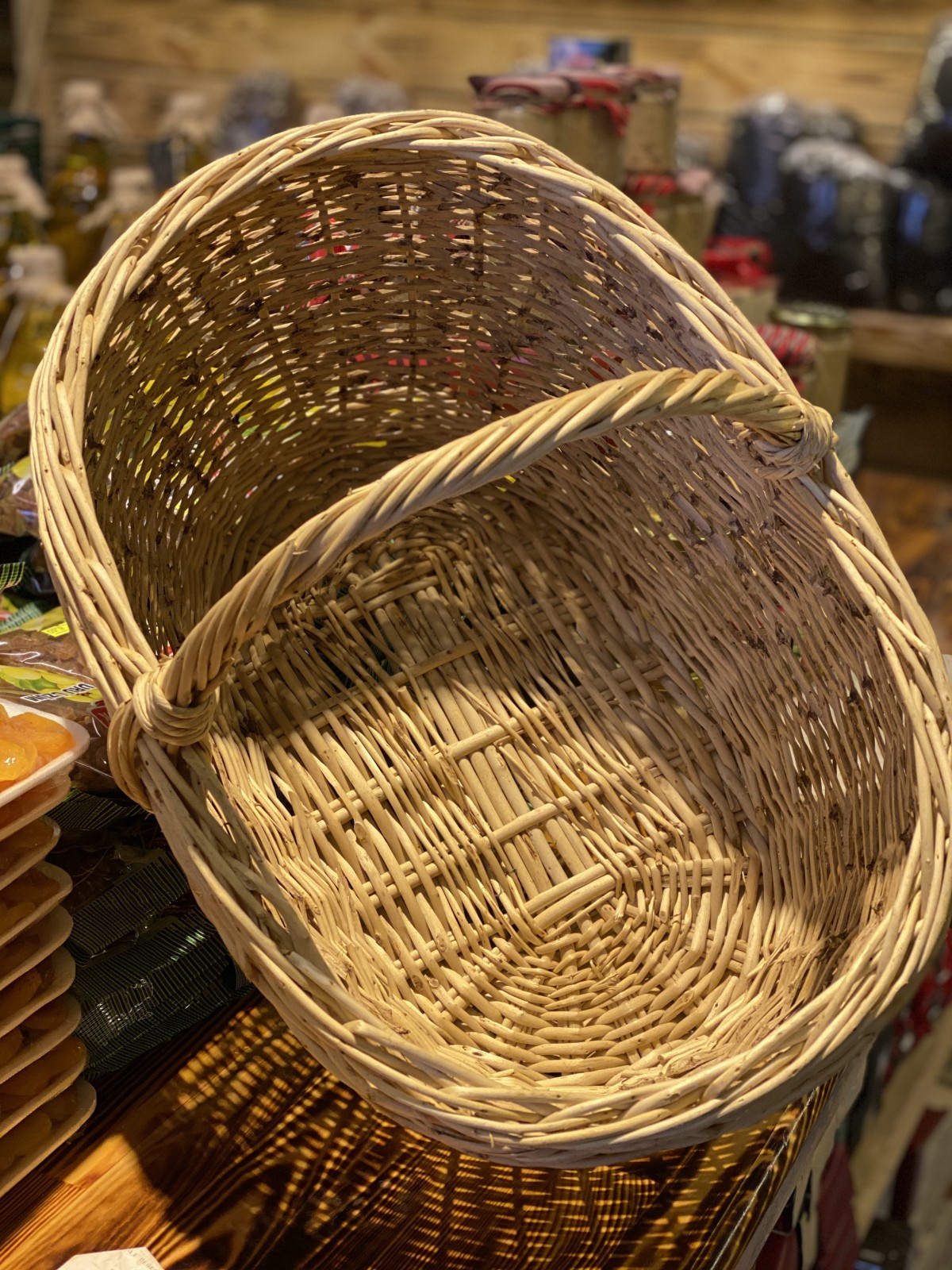 ÖZEL EL ÖRMESİ PİKNİK SEPETİ FINDIK AĞACINDAN