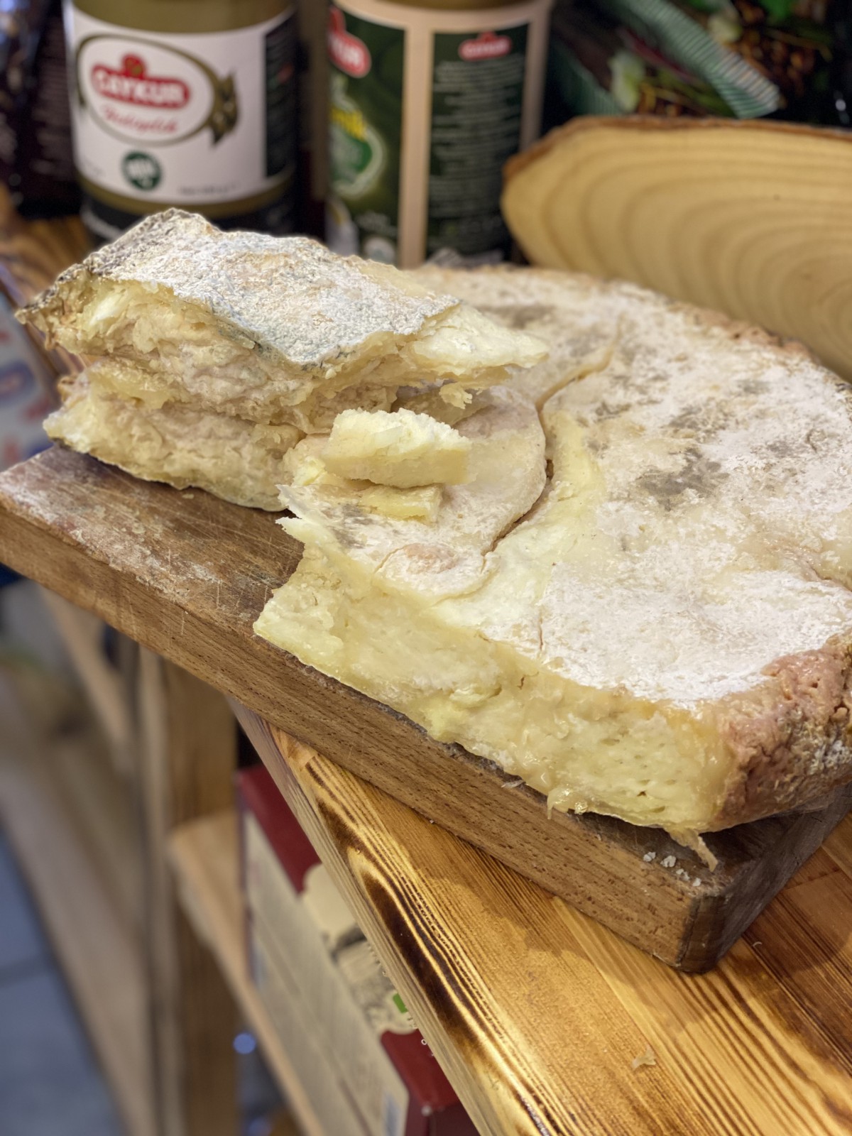 VERÇENİK YAYLASI KOLOT PEYNİRİ (Şırdan Mayalı) 400 gr