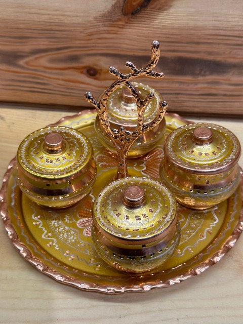 BAKIR BAHARATLIK İŞLEMELİ ALTIN SARISI TEPSİ 20 CM BAHARATLIKLAR 6*6