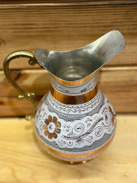 BAKIR  SÜRAHİ EL İŞLEMESİ BEYAZ