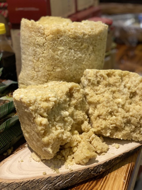 HOŞDERE ÖZEL COVERNİ ERİTME PEYNİRİ 1000gr