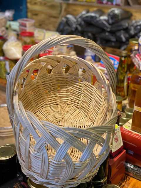 PİKNİK SEPETİ ÖZEL EL ÖRMESİ FINDIK AĞACINDAN 1. SINIF İŞÇİLİK